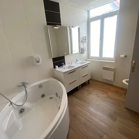 Hotel Des 2 Caps 3*