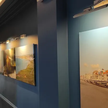 Des 2 Caps Szálloda