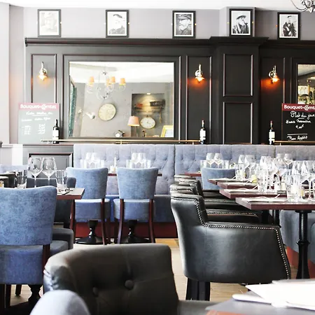 Des 2 Caps Szálloda