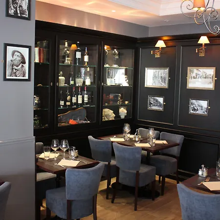 Des 2 Caps Szálloda