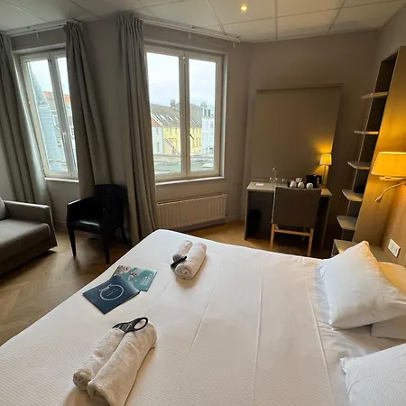 Hotel Des 2 Caps 3*