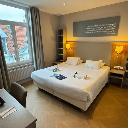 Hotel Des 2 Caps 3*
