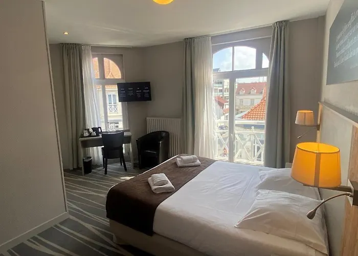 Des 2 Caps Hotel Wimereux